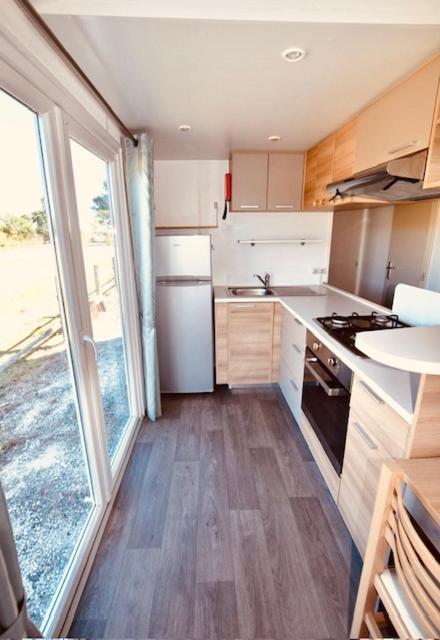 Camping Les Pierres Couchees 4 Etoiles A St Brevin Les Pins Emplacement Br22 3ch 2sdb 8 Personnes *
